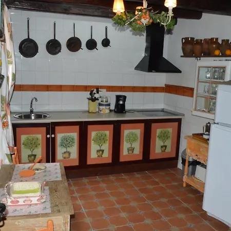Casa Rural Lindos Huespedes * Villasexmir